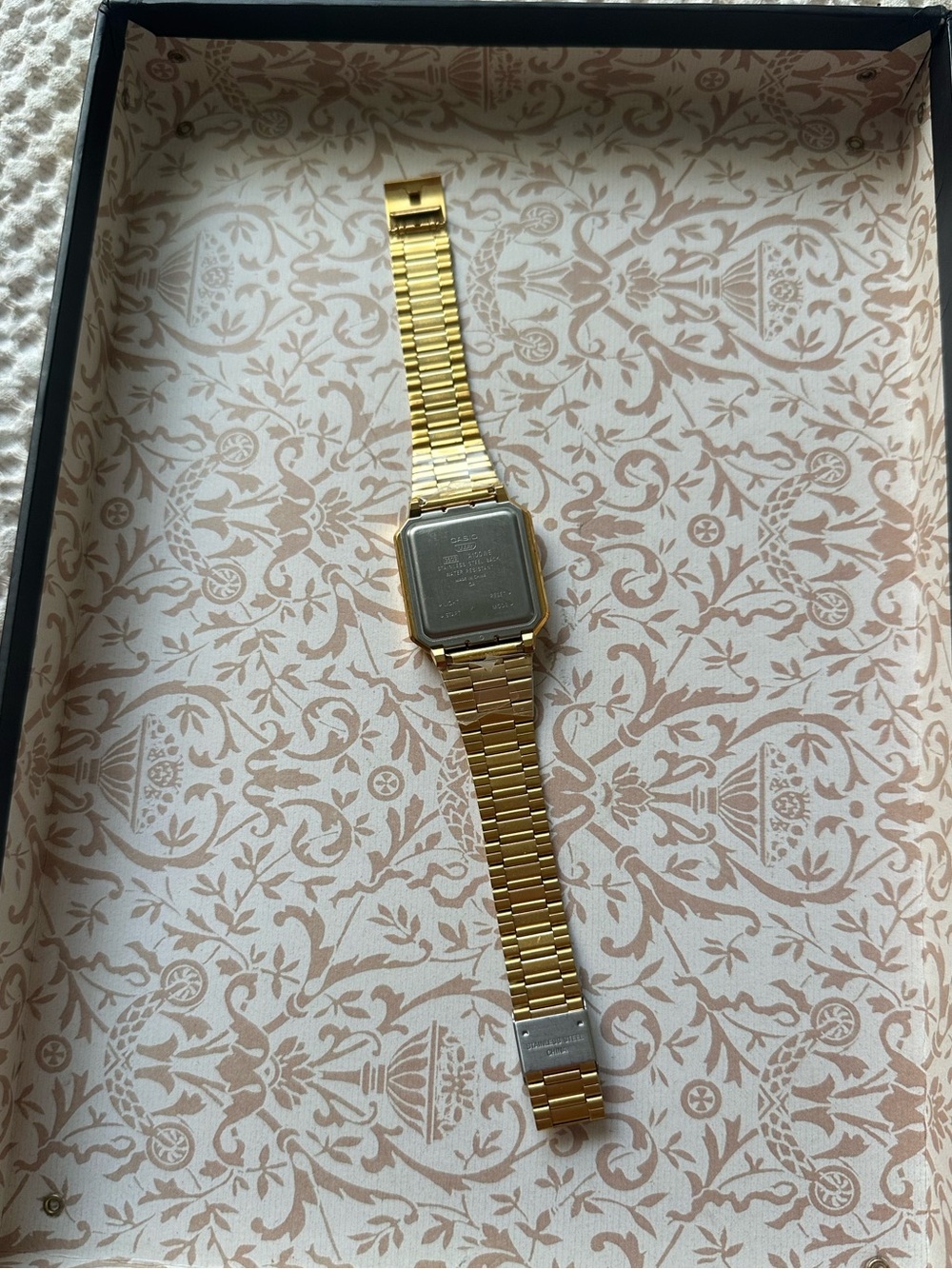 Casio A100 Gold Watch - Picture 7 of 9
